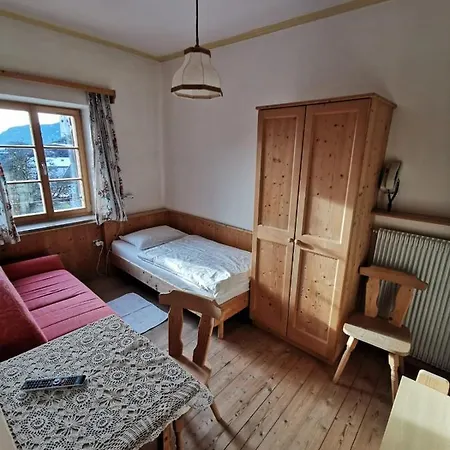 Garni Tschutscherhof Bed & Breakfast Laion