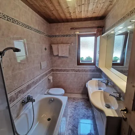 Bed & Breakfast Garni Tschutscherhof