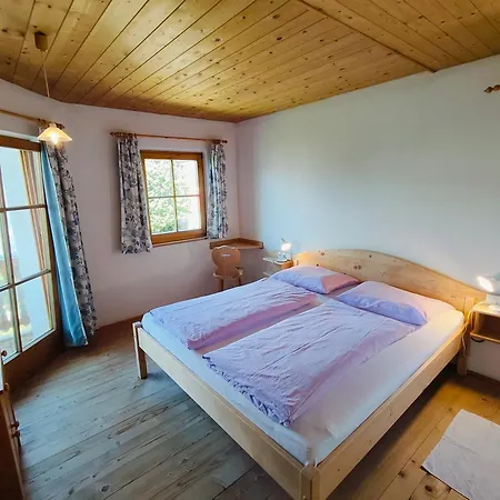 Garni Tschutscherhof Bed & Breakfast